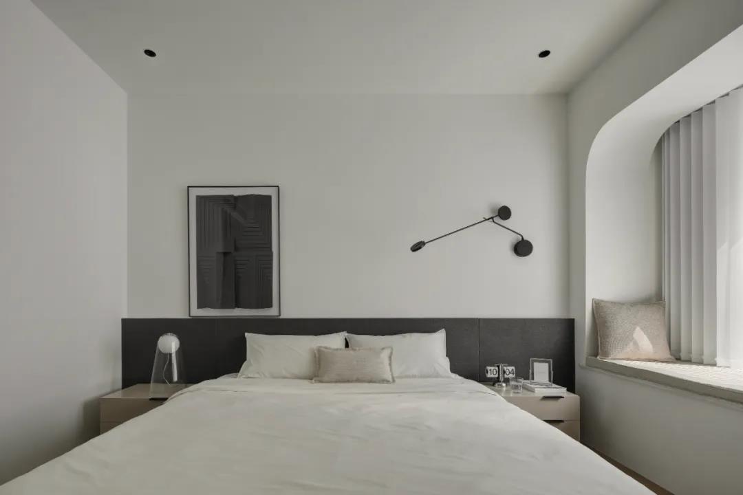 新時(shí)代夫妻的143㎡『黑白質(zhì)感家』，開(kāi)啟心動(dòng)模式~