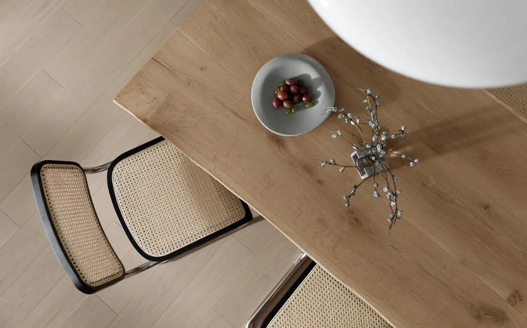 獨居房LV10玩家：112㎡客廳圖書館+露天浴室の詩意幸福