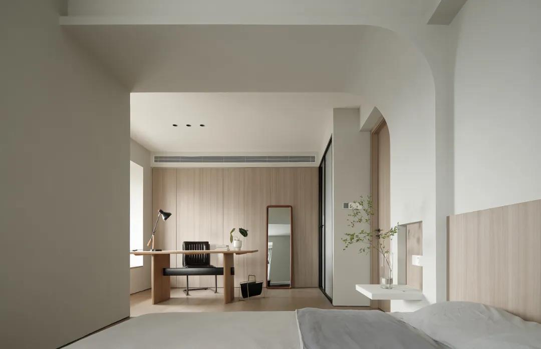 獨居房LV10玩家：112㎡客廳圖書館+露天浴室の詩意幸福