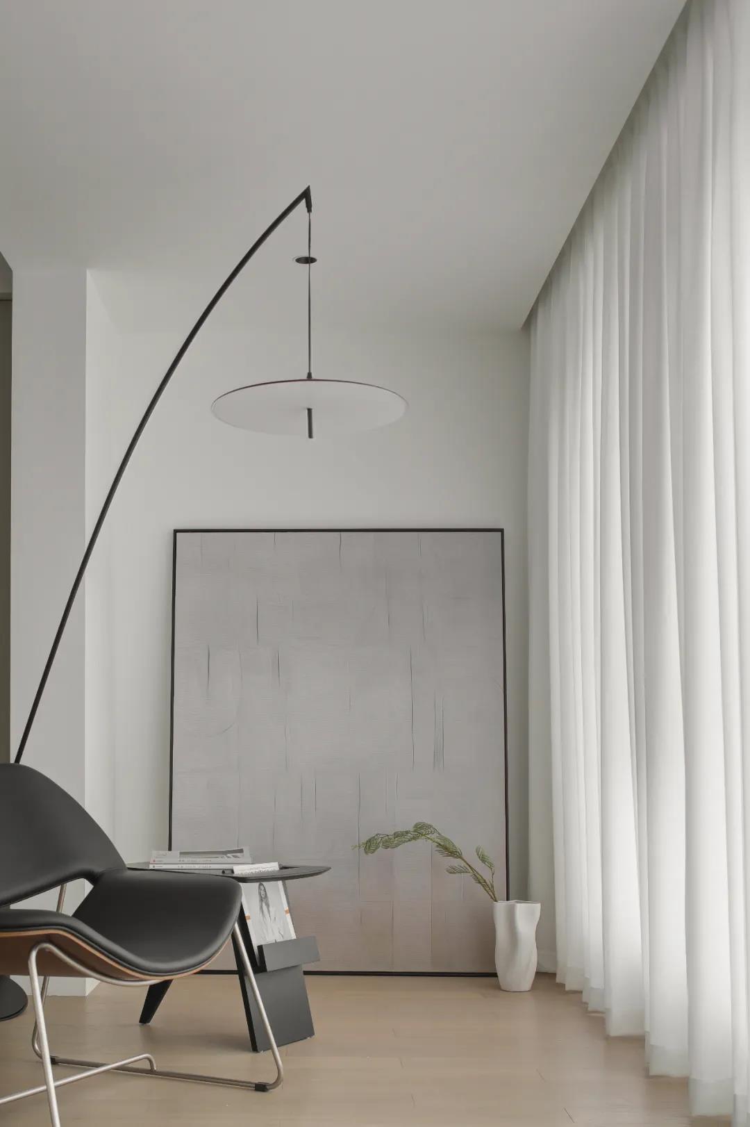 新時(shí)代夫妻的143㎡『黑白質(zhì)感家』，開(kāi)啟心動(dòng)模式~