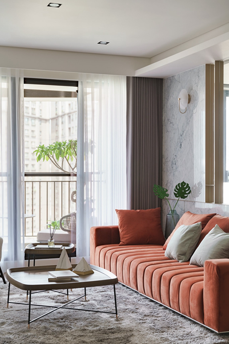 玻璃書房+豪華衣帽間，灑滿陽光的110㎡居家也像在度假