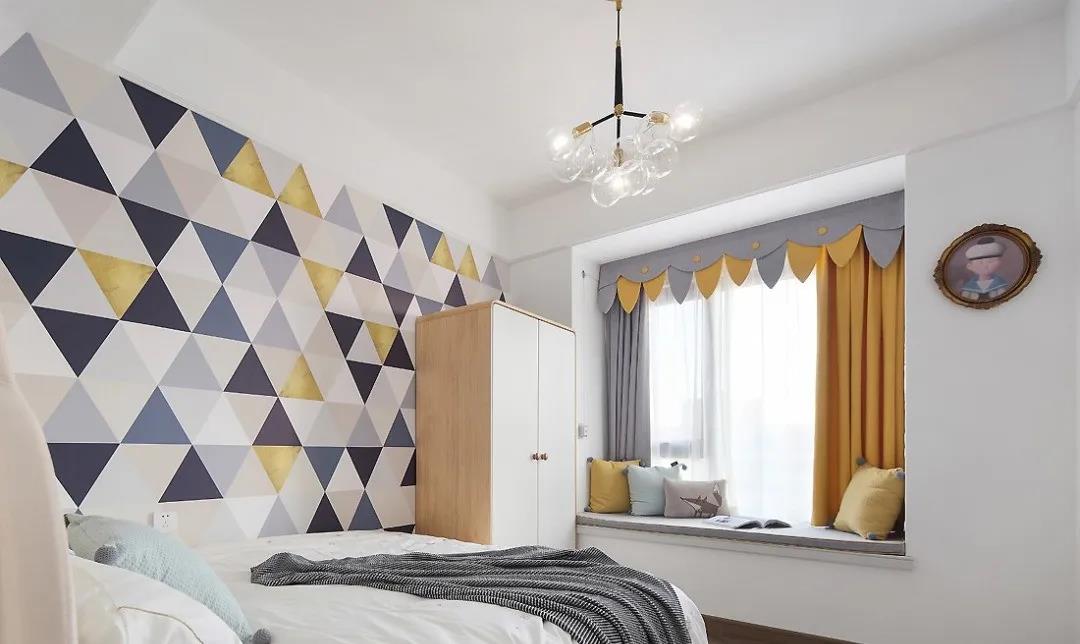 舊房裝修軟裝點(diǎn)睛:一盆綠植+一幅畫(huà)的改造魔力