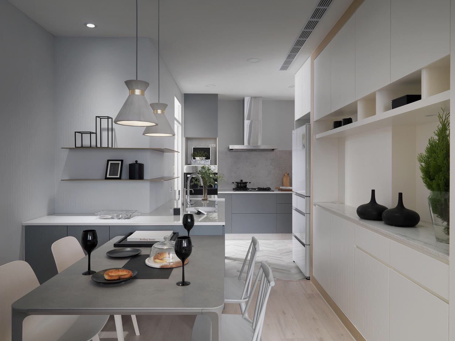 “既可獨處又可相融”廣州夫妻用愛滋養(yǎng)的130㎡極簡家