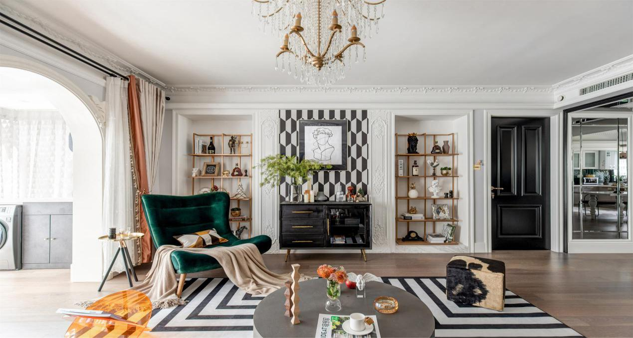 124㎡“色”的魅力，客廳墻變畫廊，留學夫妻的新婚房！	