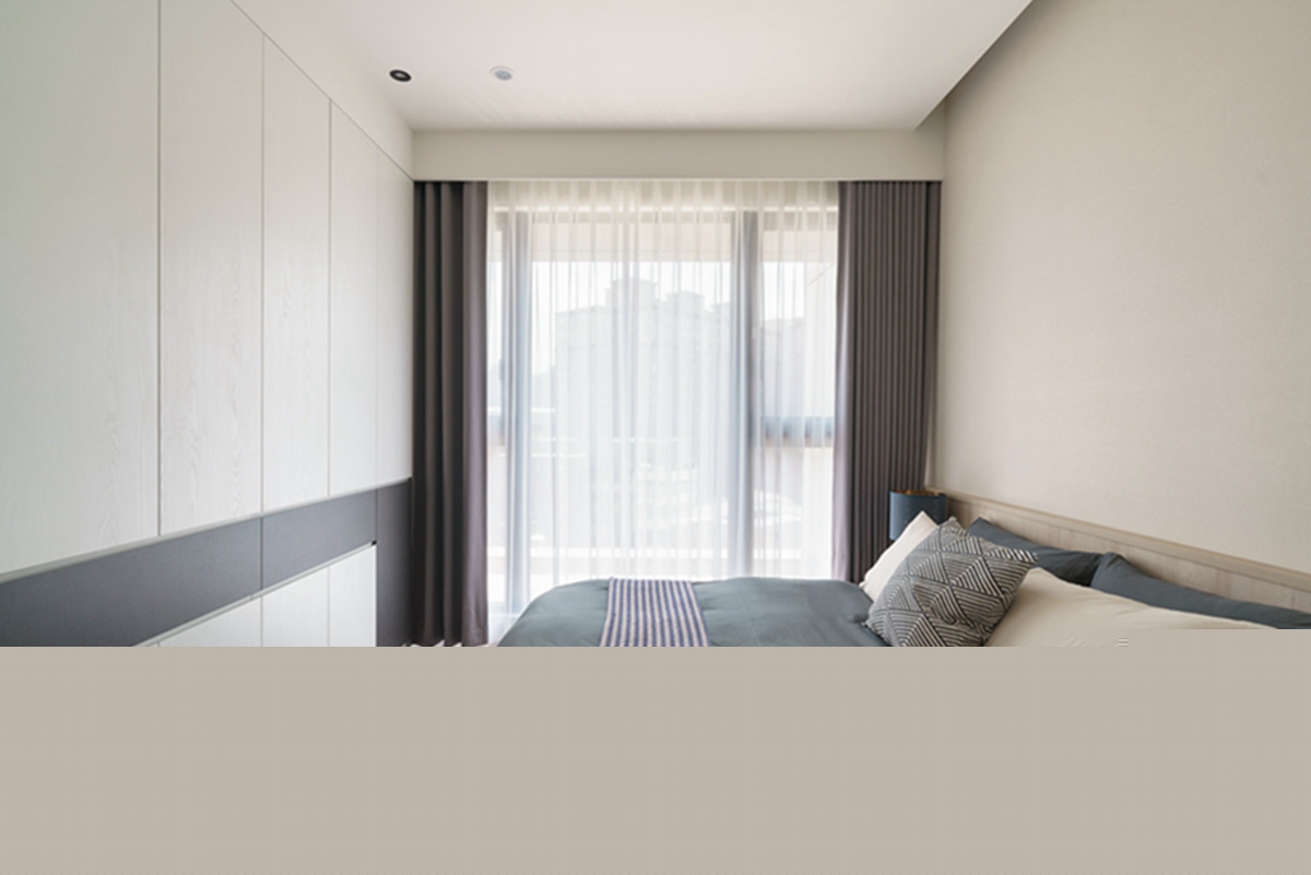 玻璃書房+豪華衣帽間，灑滿陽光的110㎡居家也像在度假