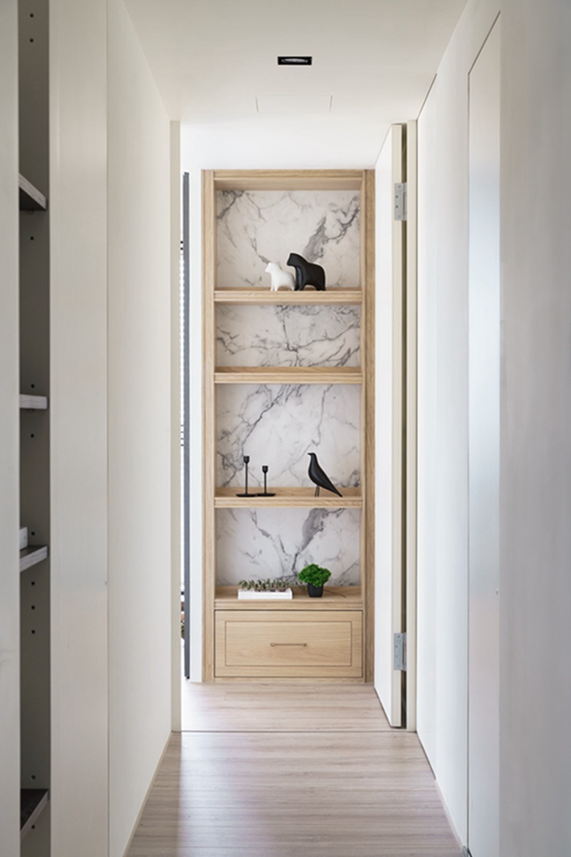 玻璃書房+豪華衣帽間，灑滿陽光的110㎡居家也像在度假