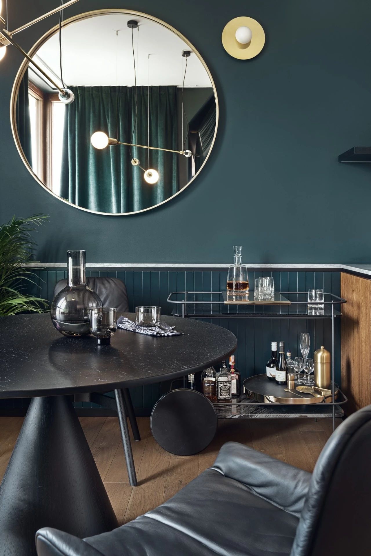 79㎡斜頂閣樓變身小型別墅，縱享音樂與酒的品質(zhì)生活