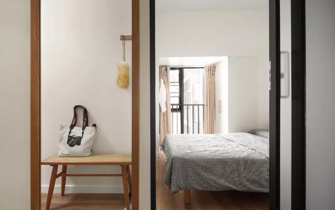 85㎡MUJI風創造「最大坪效」，垂直高度裝點復合空間