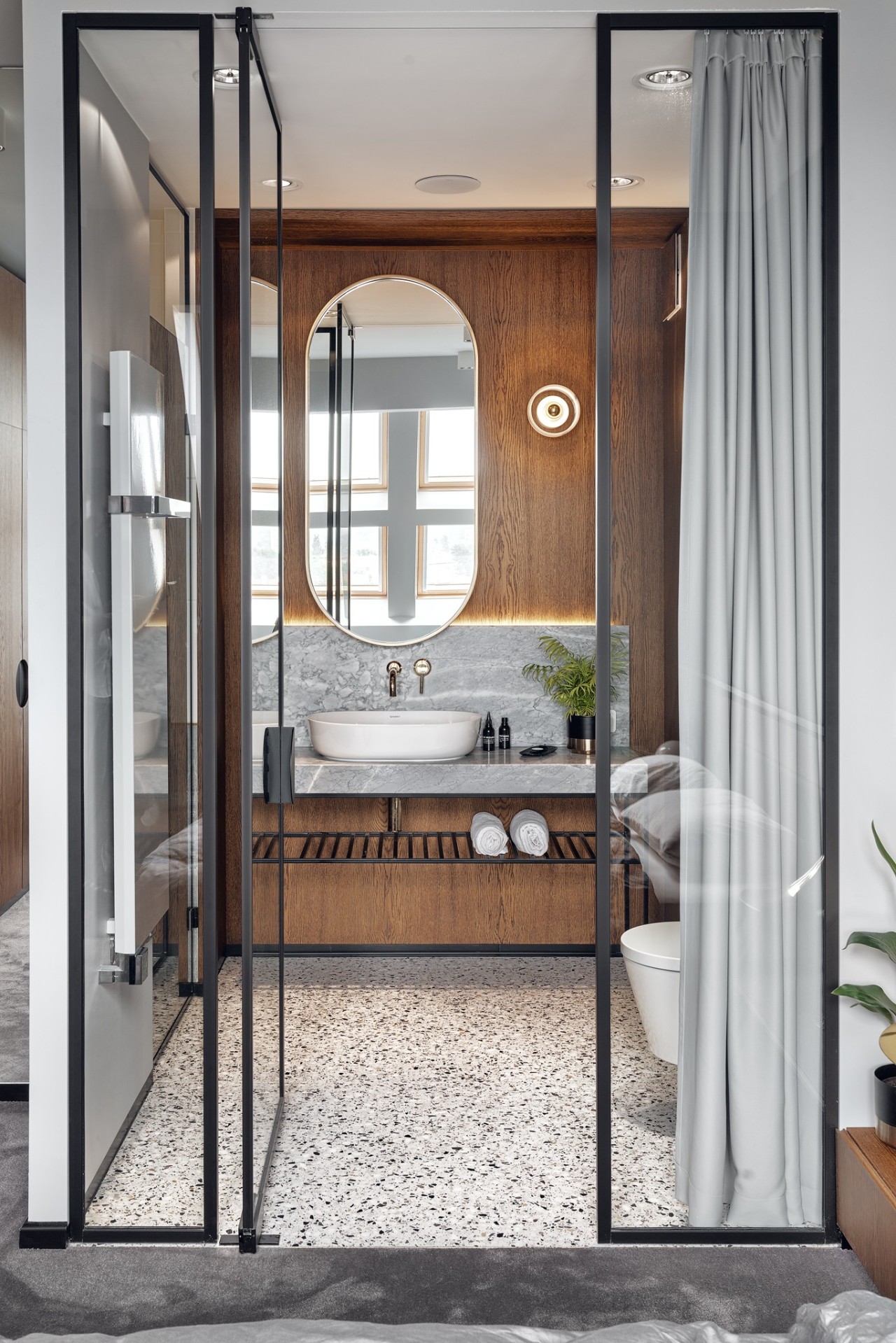 79㎡斜頂閣樓變身小型別墅，縱享音樂與酒的品質(zhì)生活