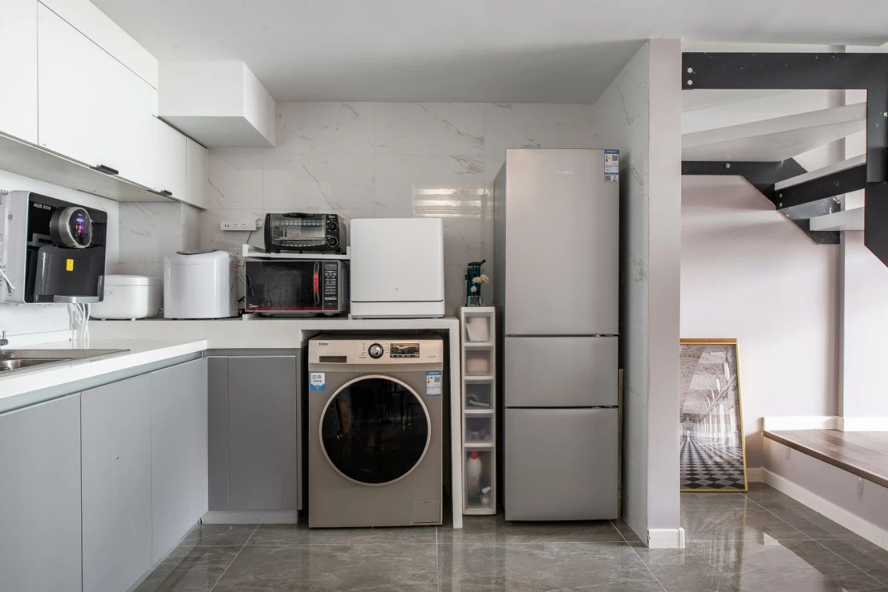 43㎡的loft變身輕奢小別墅，空間規劃&軟裝搭配，統統滿分！