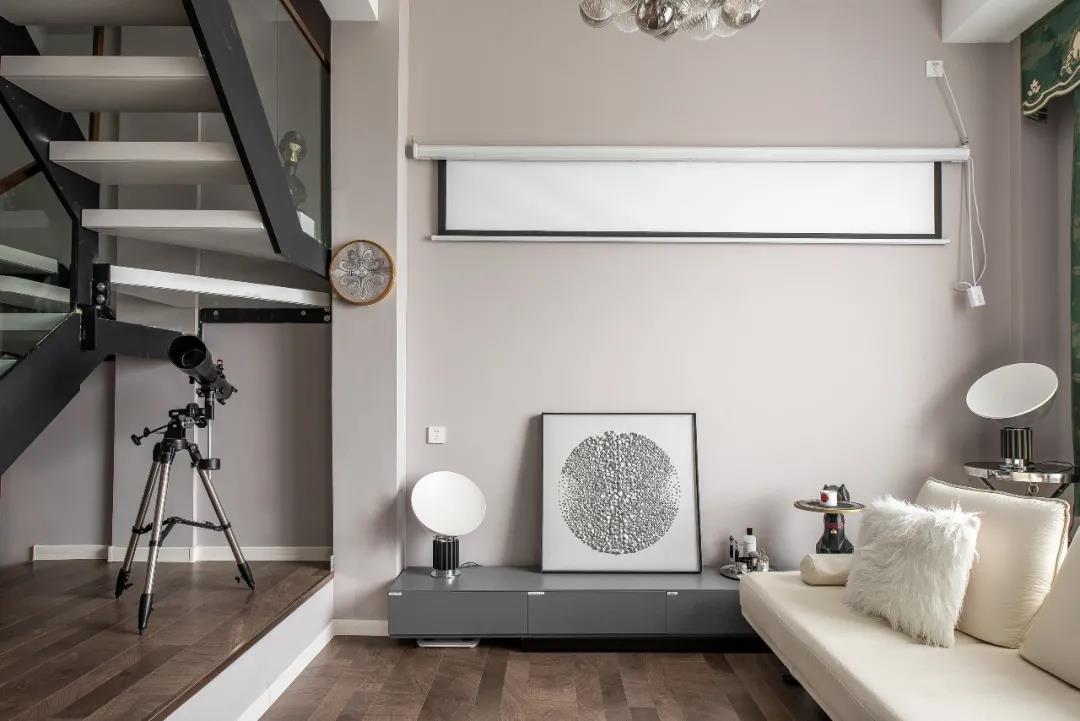 43㎡的loft變身輕奢小別墅，空間規劃&軟裝搭配，統統滿分！