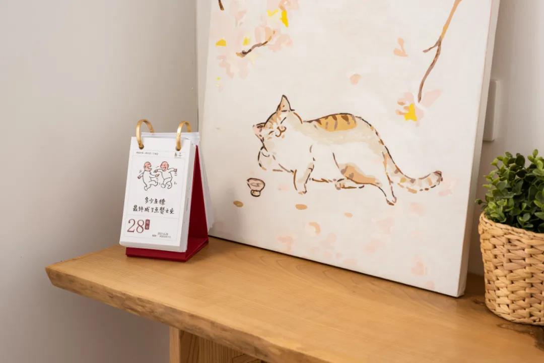 老房沒(méi)廳？80㎡三居變兩居，生活、會(huì)客、休閑面面俱到！