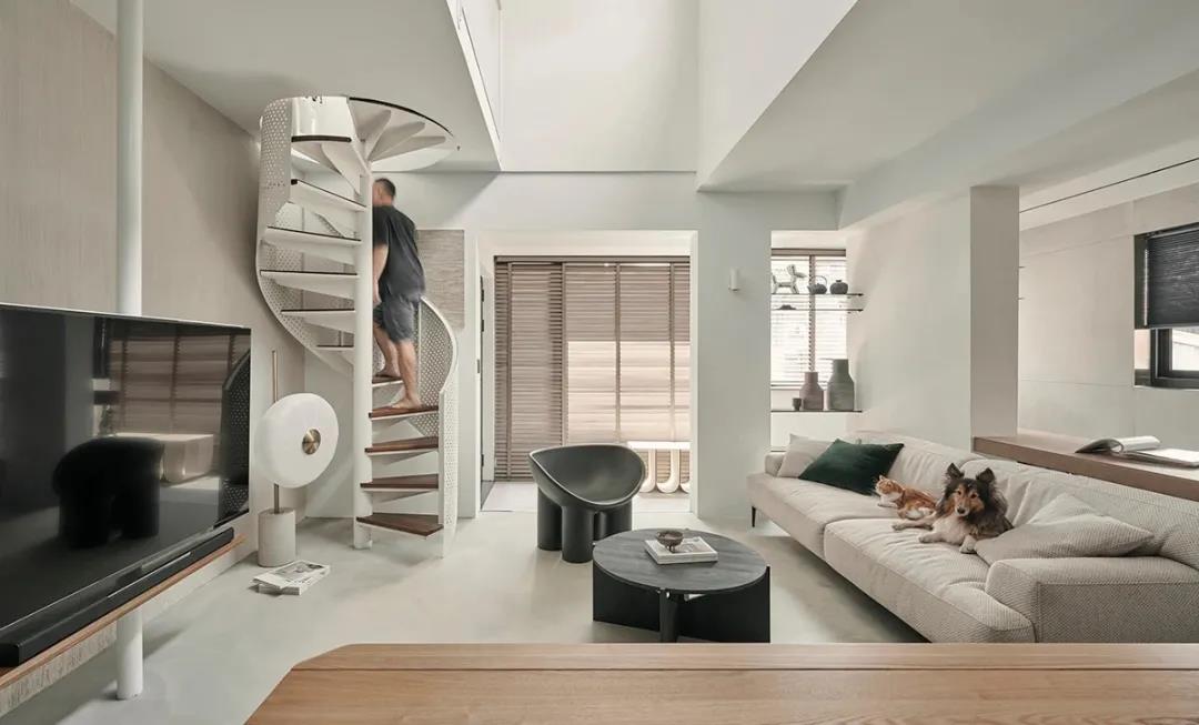 西安獨居設計師的109㎡復式，極致演繹黑白高級感