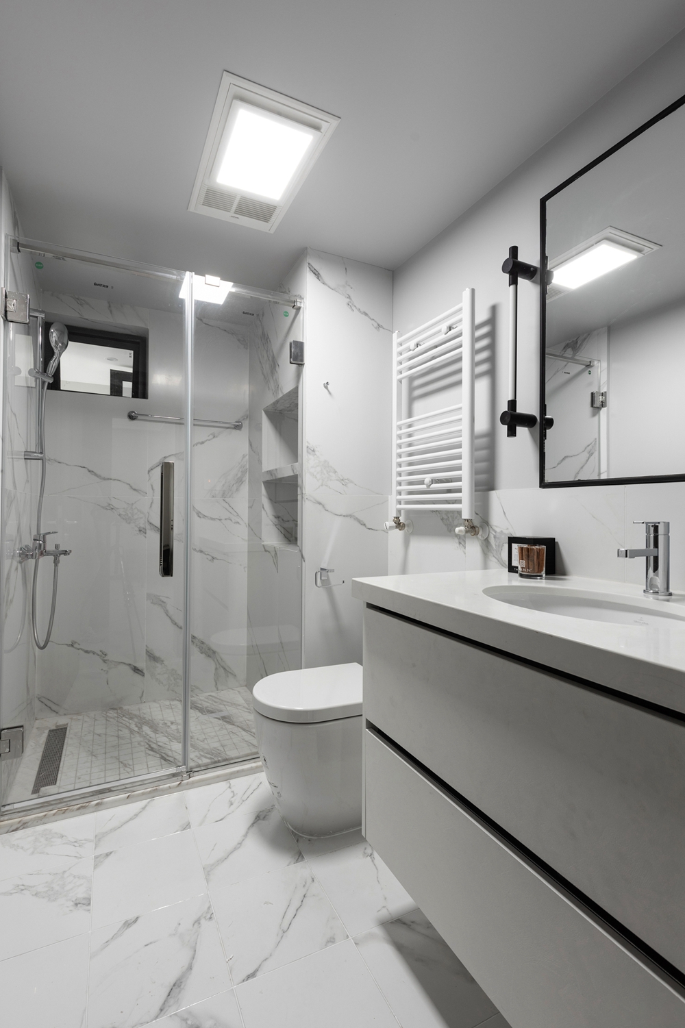 『走廊神利用』2㎡也能造出一個衣帽間，值得借鑒！