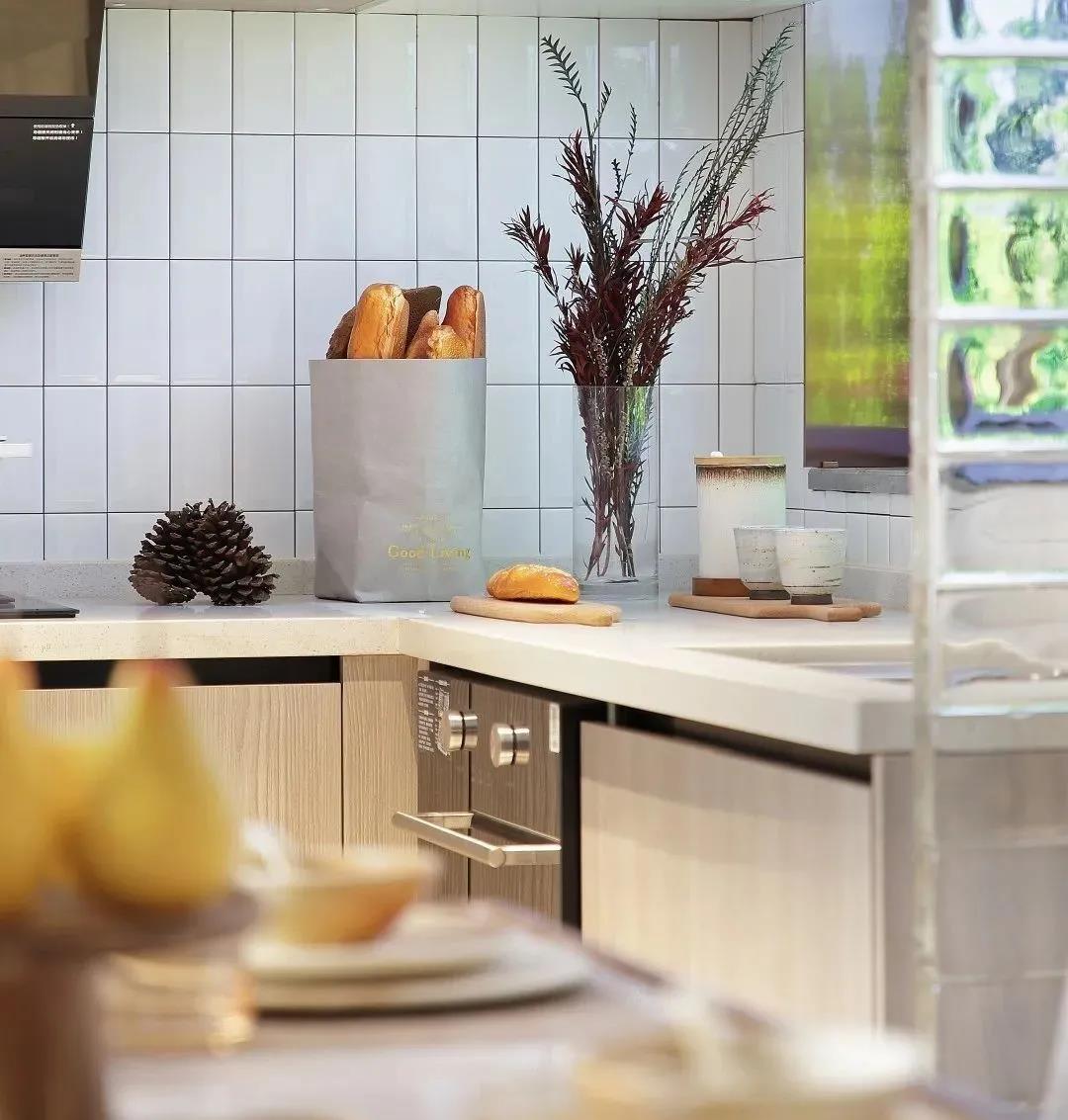 『走廊神利用』2㎡也能造出一個衣帽間，值得借鑒！