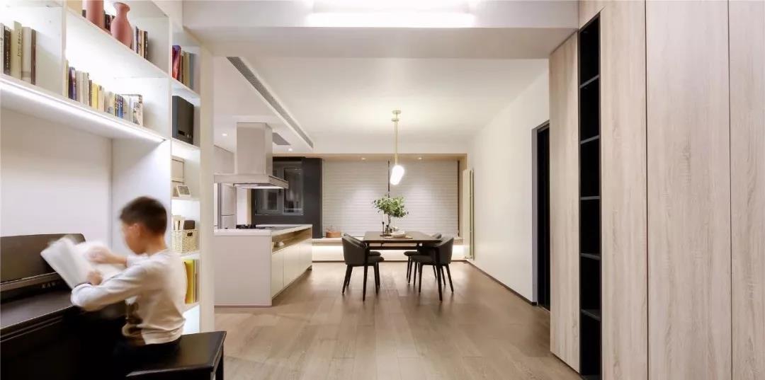 客廳變身「觀景臺」，他家90㎡學(xué)區(qū)房能坐看云卷云舒～