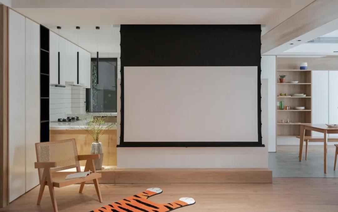 深圳125㎡，榻榻米地臺搭建「客廳沙發區」，實用度max!