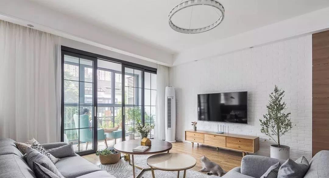 135㎡不按常理出牌，書桌竟成軟隔斷，盡顯大宅格調！