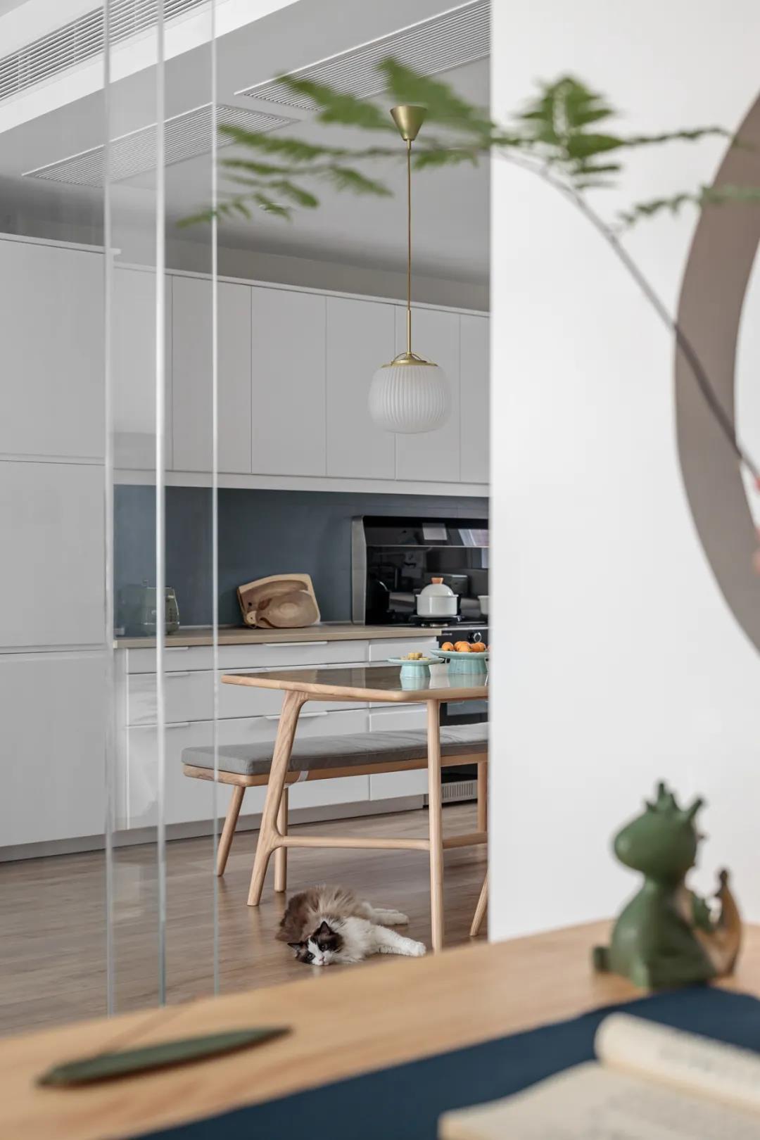 海歸小夫妻爆改126㎡，兩人六喵“高調(diào)”入住！