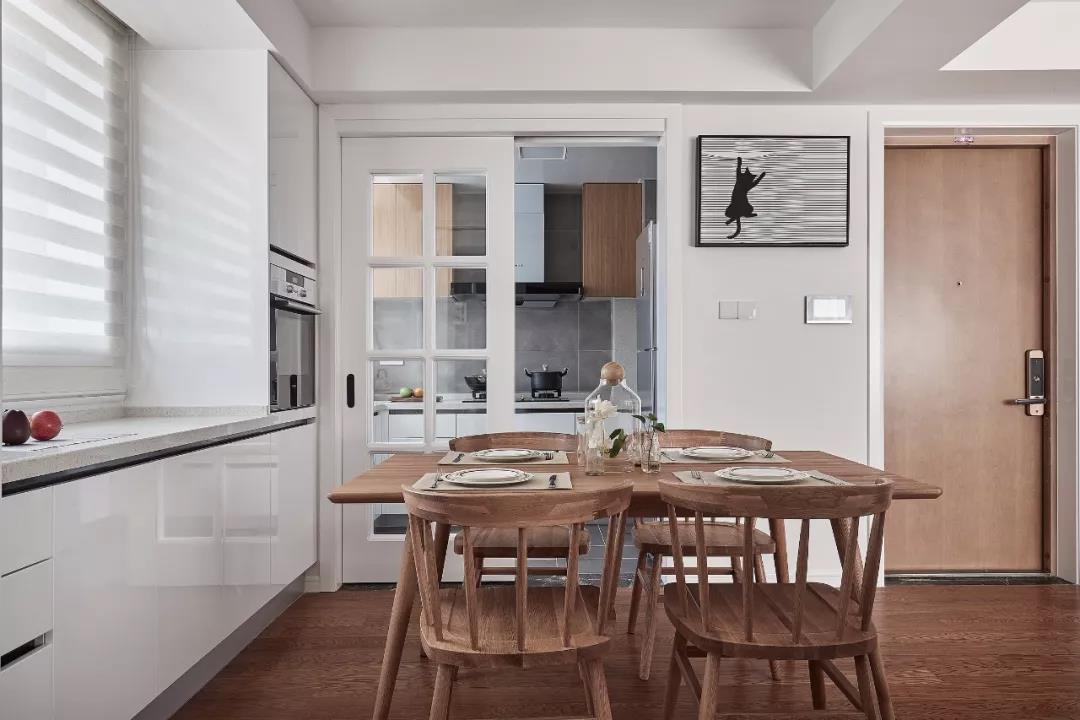 砸半墻得全景光線，成都98㎡兩居竟能“四面采光”	