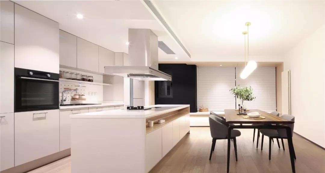 客廳變身「觀景臺」，他家90㎡學(xué)區(qū)房能坐看云卷云舒～