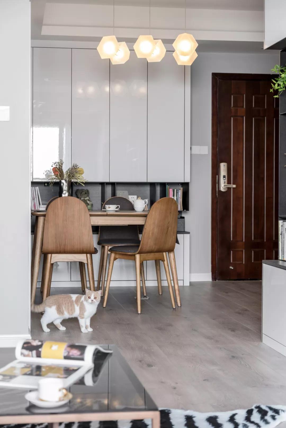 85㎡絕美海景婚房，收納多到犯規，兩人一貓太舒適！