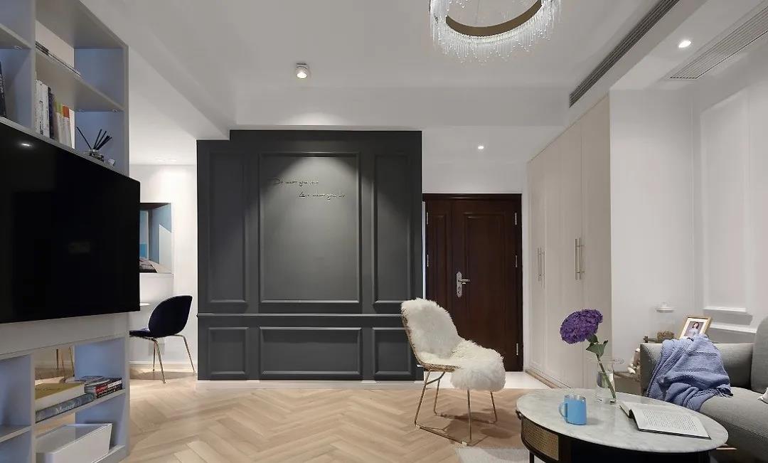 30+不要愛情，豪橫買下北京87㎡，朋友直呼她《小時代》女主角！