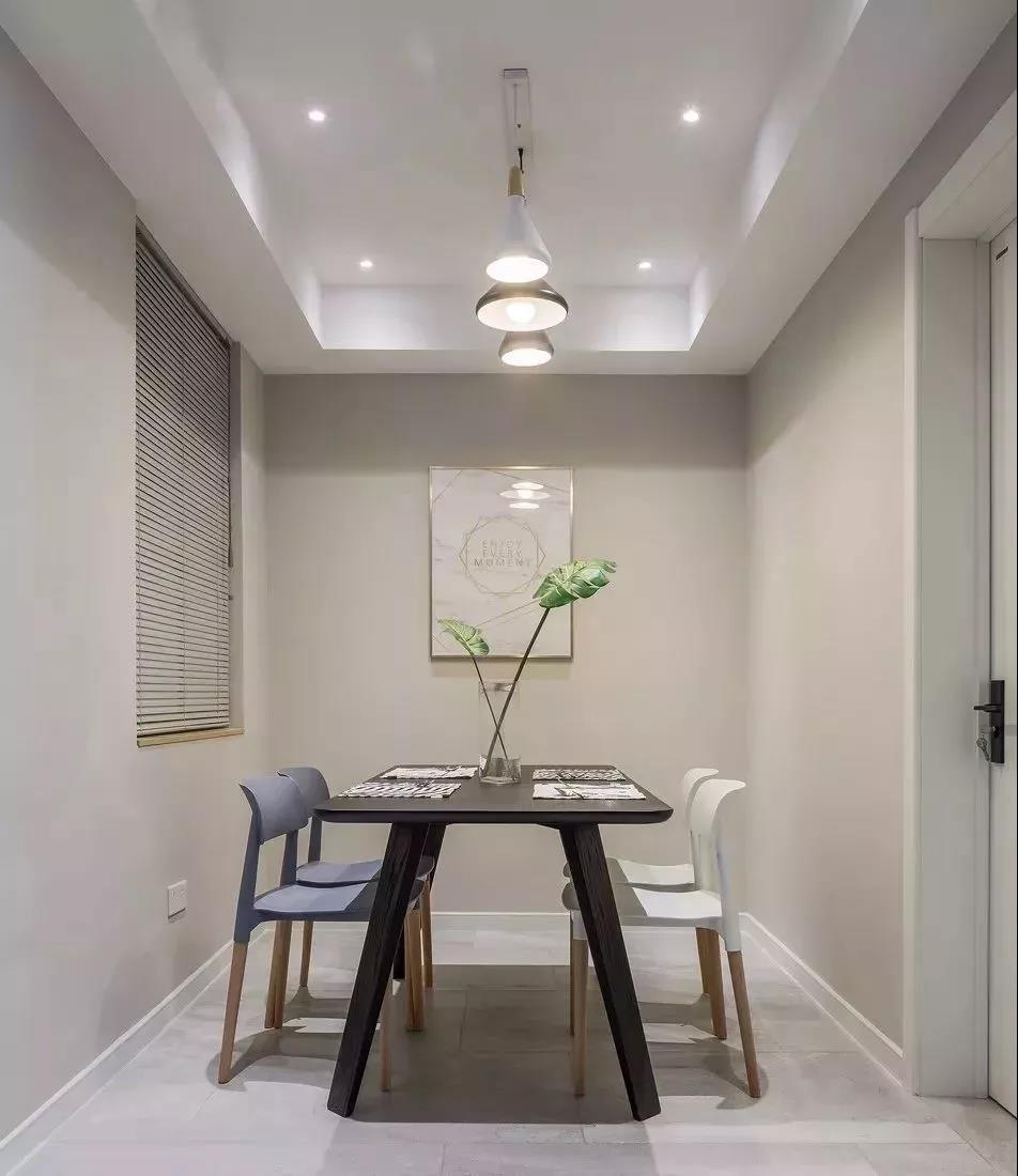 海歸夫妻98㎡精致宅，客廳變豪華影院，太爽了！