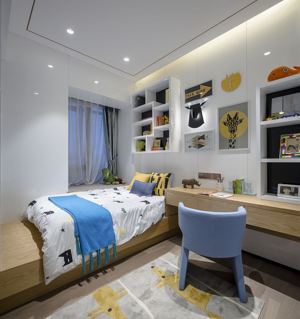 客廳做出角落書房，通透UPUP，126㎡住出200㎡的感覺！