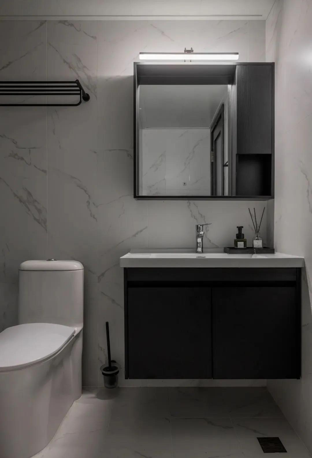 魔都131㎡二手房神級改造，陽臺變廚房，鄰居直呼太會了！