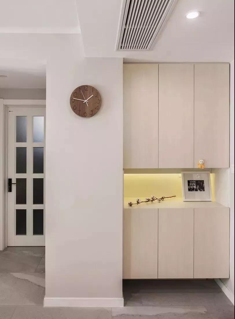 海歸夫妻98㎡精致宅，客廳變豪華影院，太爽了！