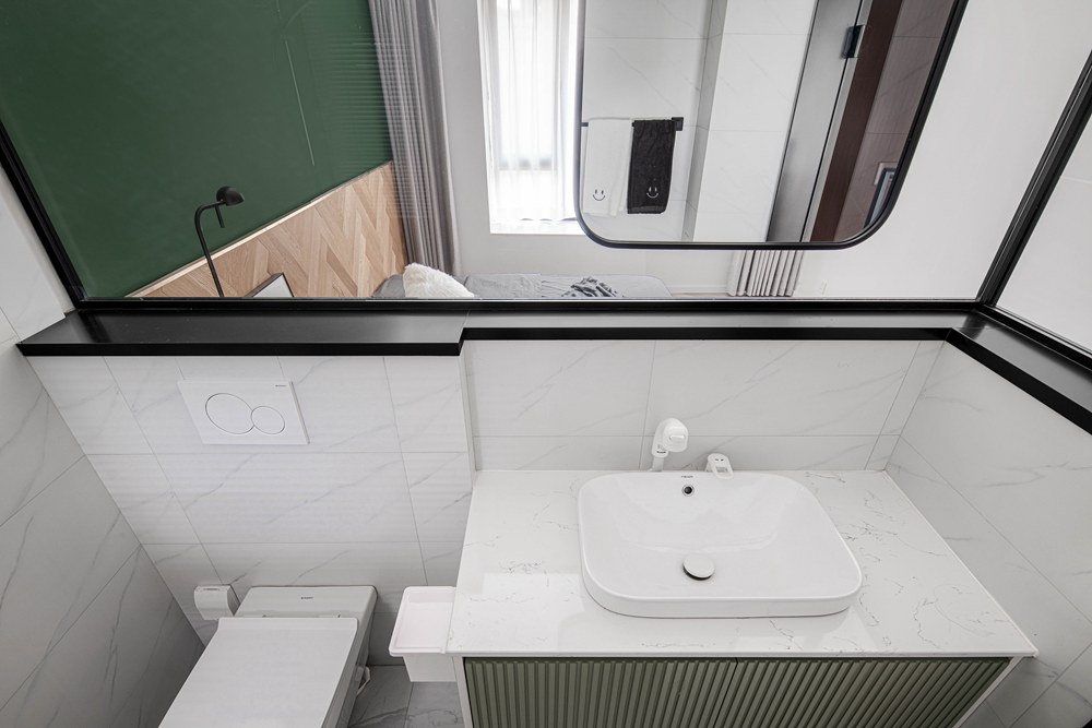 小夫妻80㎡兩居爆改，空間神規劃，一間房變成書房+衣帽間