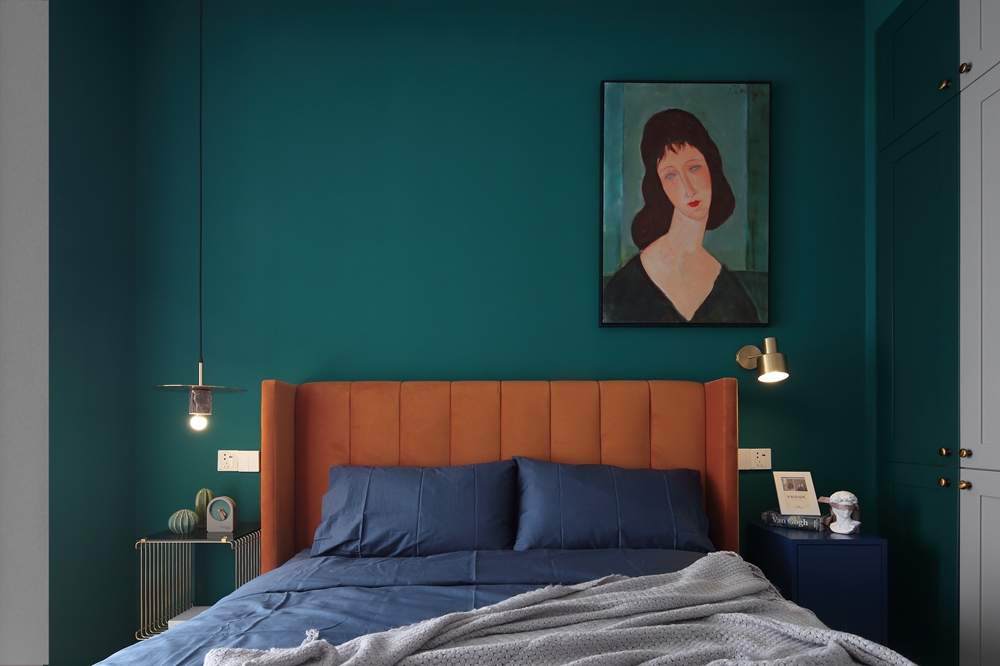 客廳變成“朋友圈”，取消電視后，我的婚房寬敞了一倍！