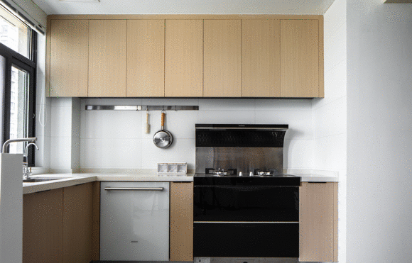 「明星級(jí)二孩家裝」大揭秘：超強(qiáng)收納＋兒童趣味屋，快收藏！