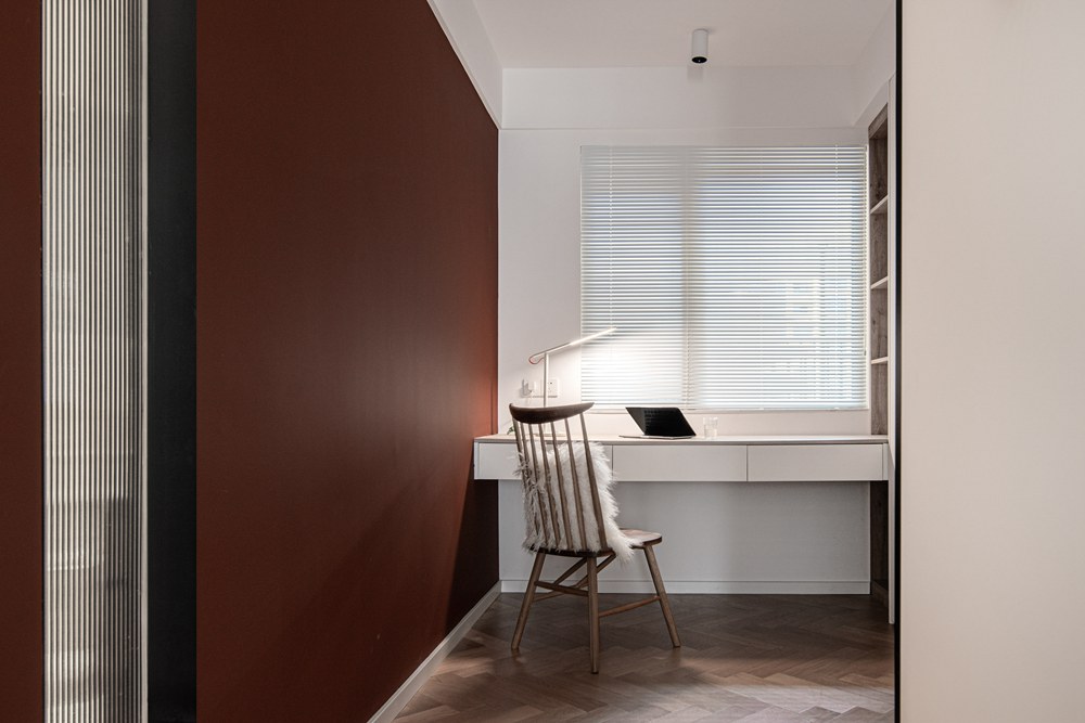 小夫妻80㎡兩居爆改，空間神規劃，一間房變成書房+衣帽間