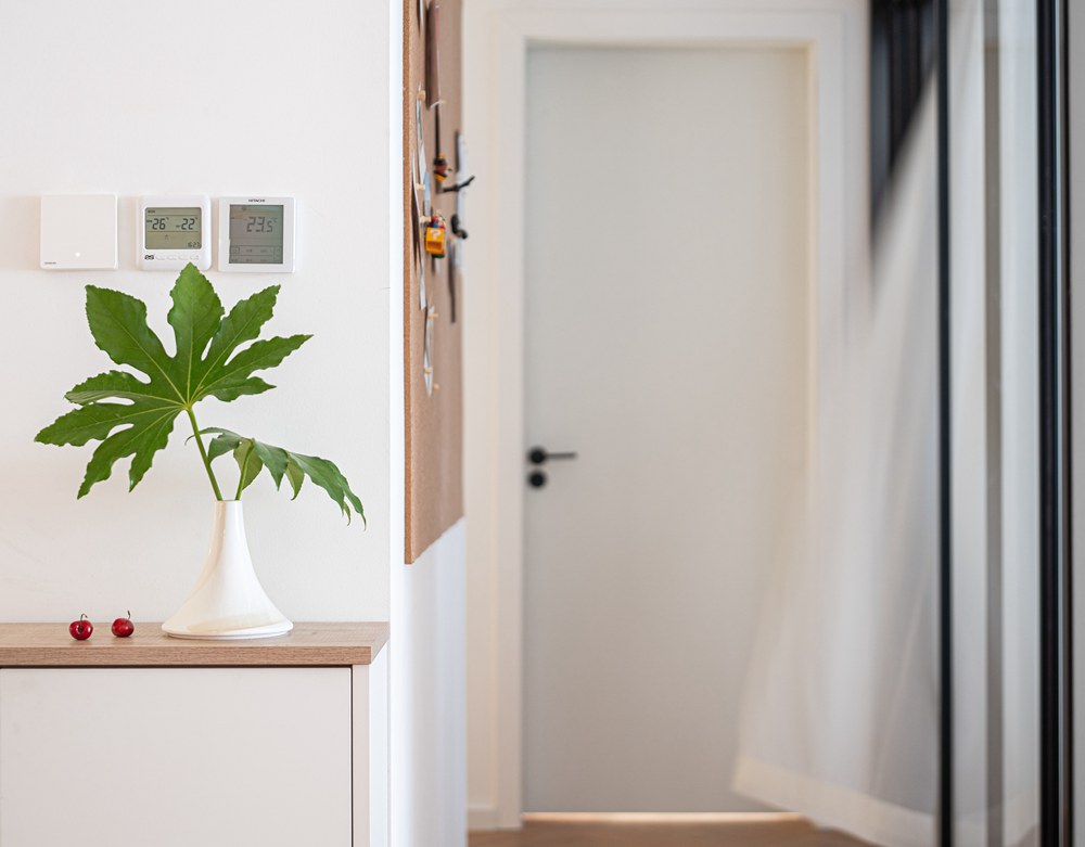 小夫妻80㎡兩居爆改，空間神規劃，一間房變成書房+衣帽間