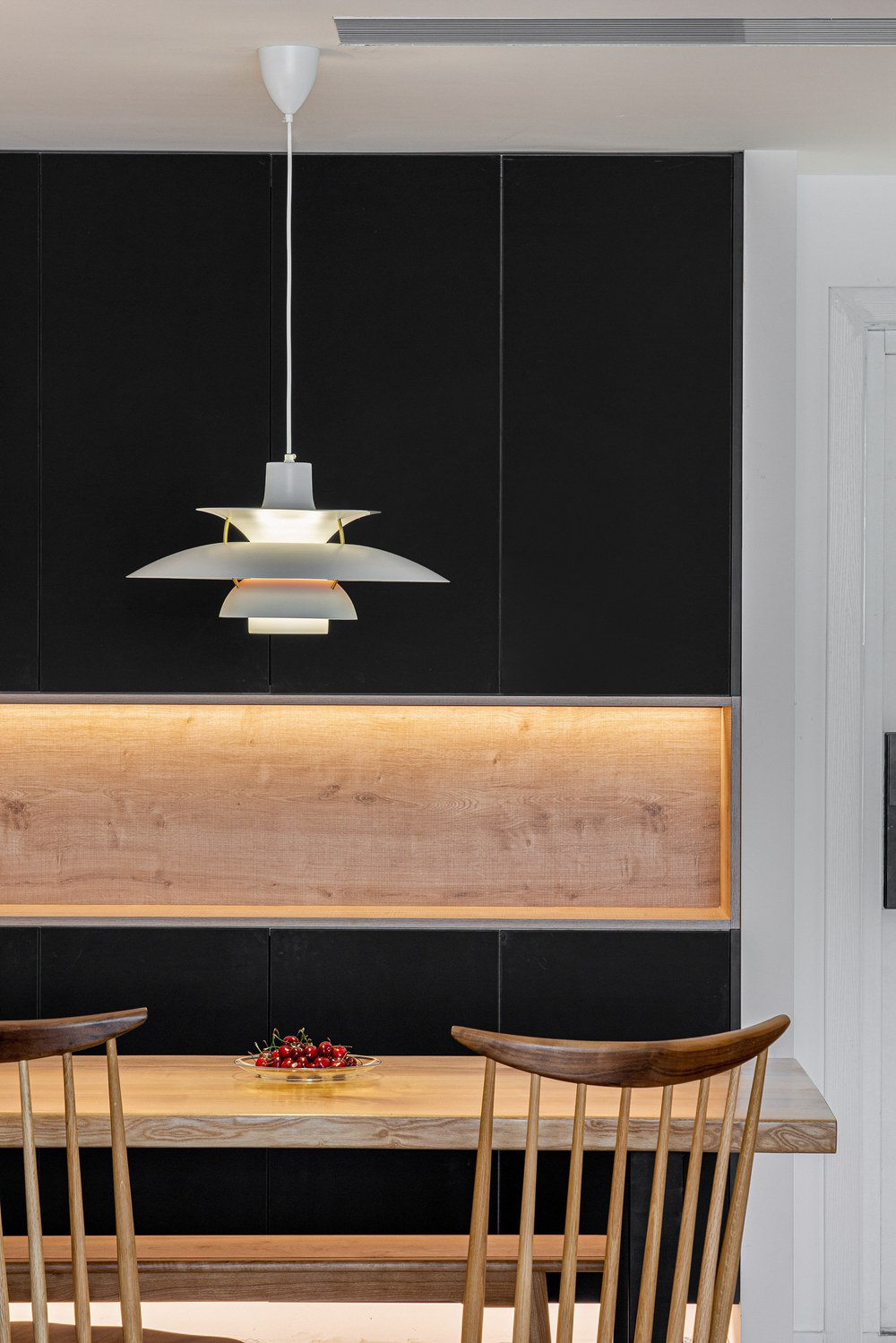 小夫妻80㎡兩居爆改，空間神規劃，一間房變成書房+衣帽間