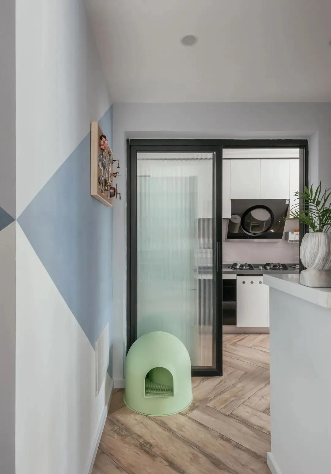 天津85㎡小戶型兩居巧利用，為貓主子再造出1㎡，太有創(chuàng)意！