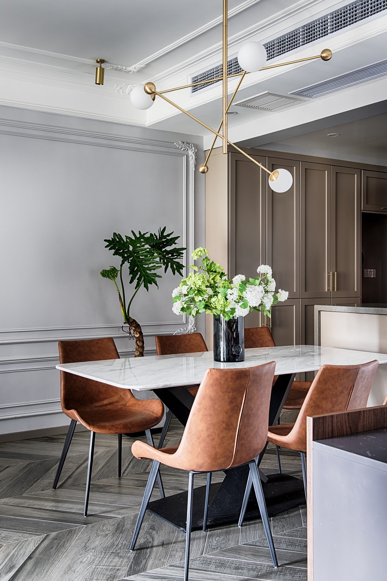 127m2美式豪宅，皮質(zhì)與藝術(shù)品的交響曲