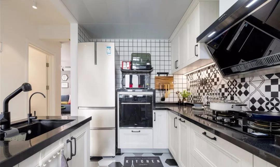 她買下94㎡老宅，“憑空捏造”功能區(qū)，每1㎡都是王炸