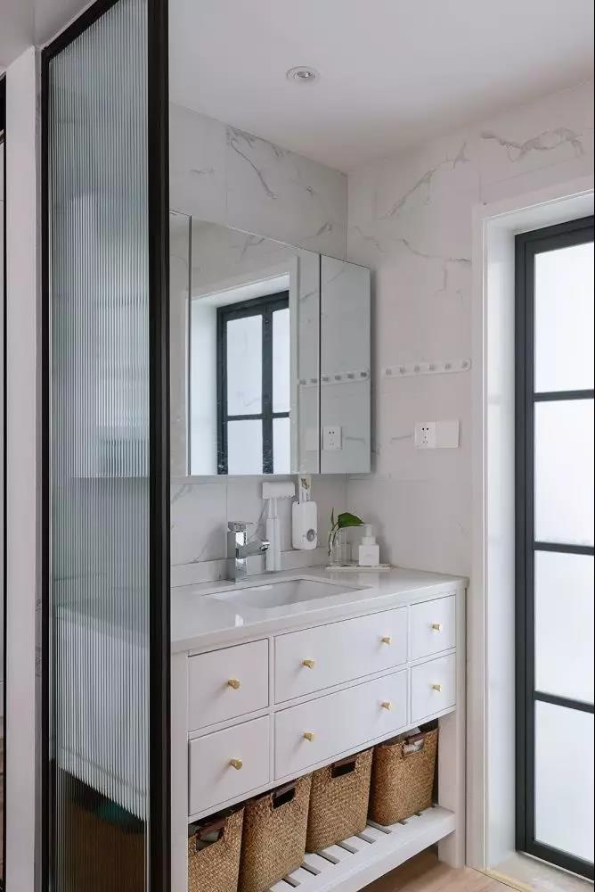 老婆要在主臥裝陽(yáng)臺(tái)，一開(kāi)始我和她吵，完工后道歉了