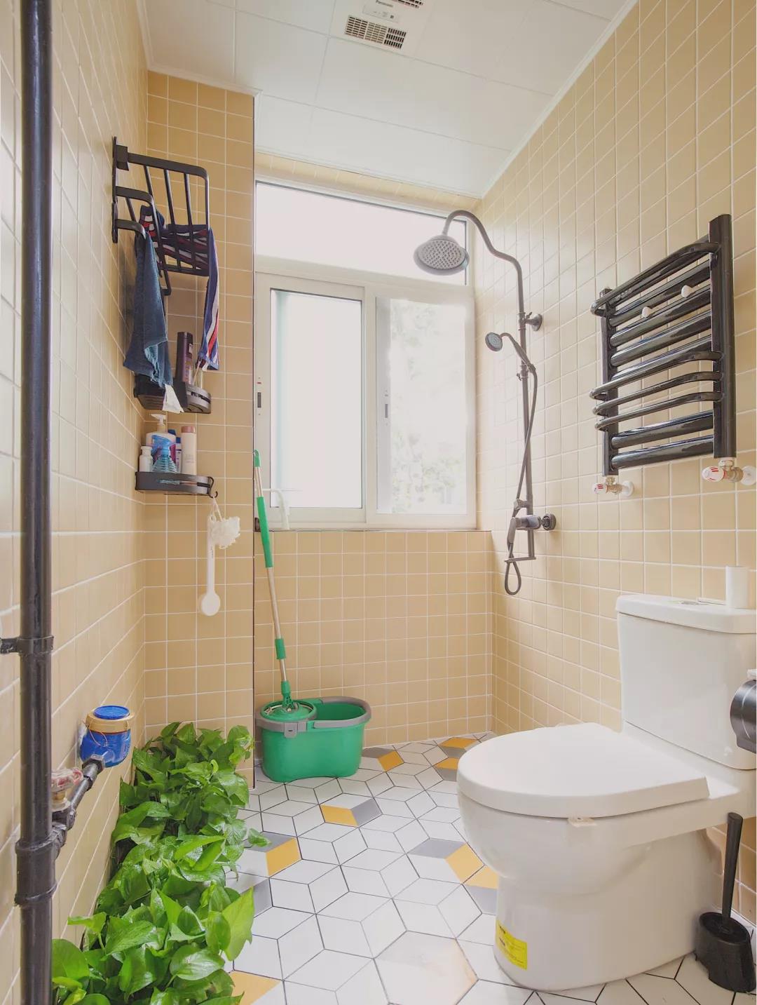 69㎡小清新婚房，卡座書桌餐柜一體，她家溫柔又耐看！