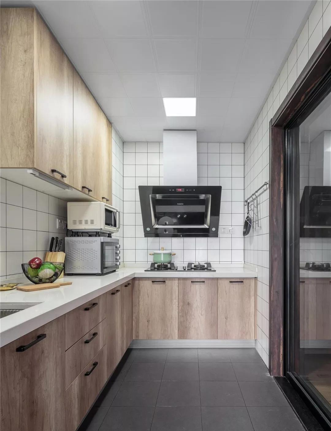 北京110㎡老房翻新，中古家具+元?dú)饩G植，寸寸都是高級(jí)感