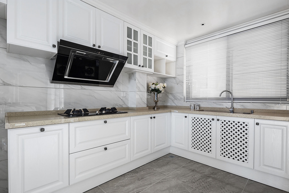 圓桌餐廳占空間？學(xué)她家這么設(shè)計(jì)，一家5口不擁擠！