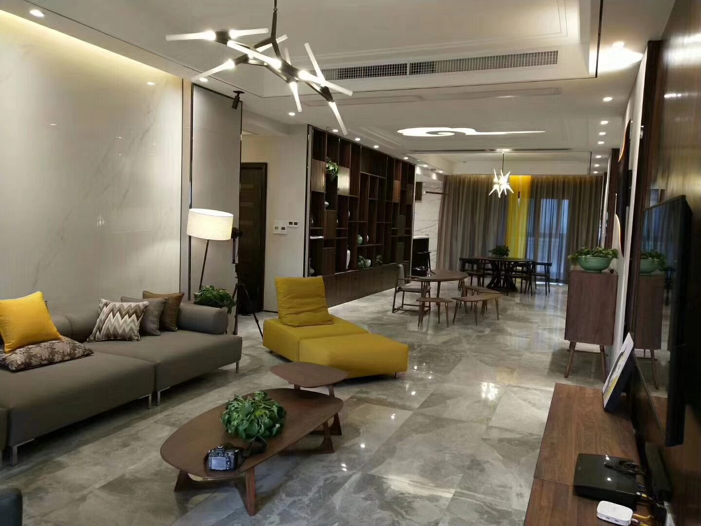 祥云飄動，古玩藏家的新中式輕奢宅如此年輕