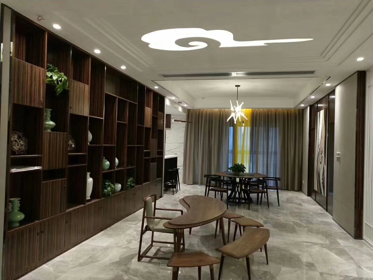 祥云飄動，古玩藏家的新中式輕奢宅如此年輕