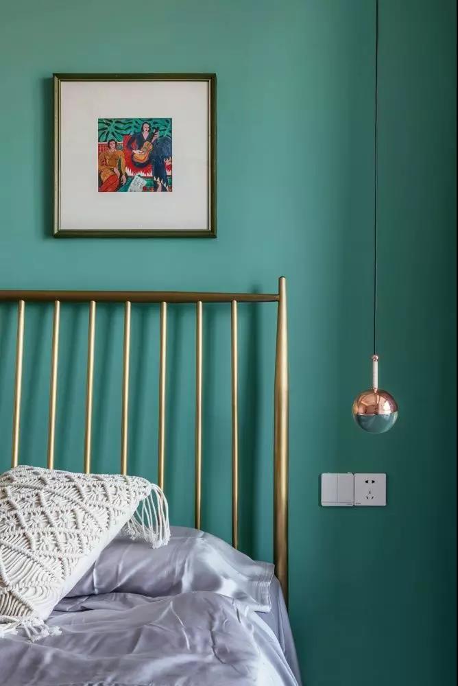 廚房“鑿壁借光”，臥室巧用空間，看廊坊夫妻玩轉89㎡小屋