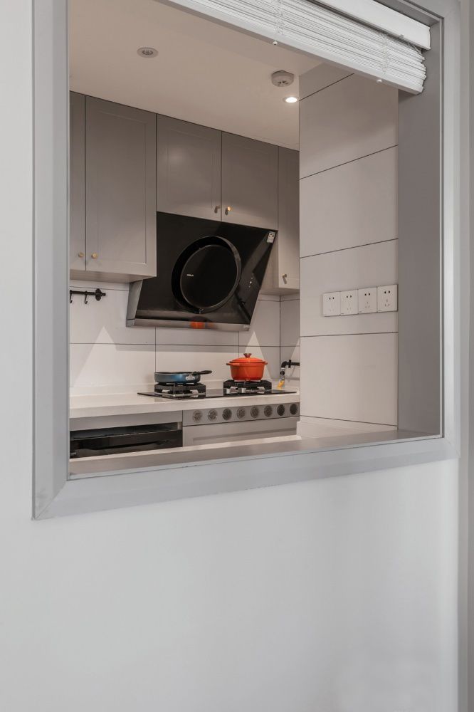 廚房“鑿壁借光”，臥室巧用空間，看廊坊夫妻玩轉89㎡小屋