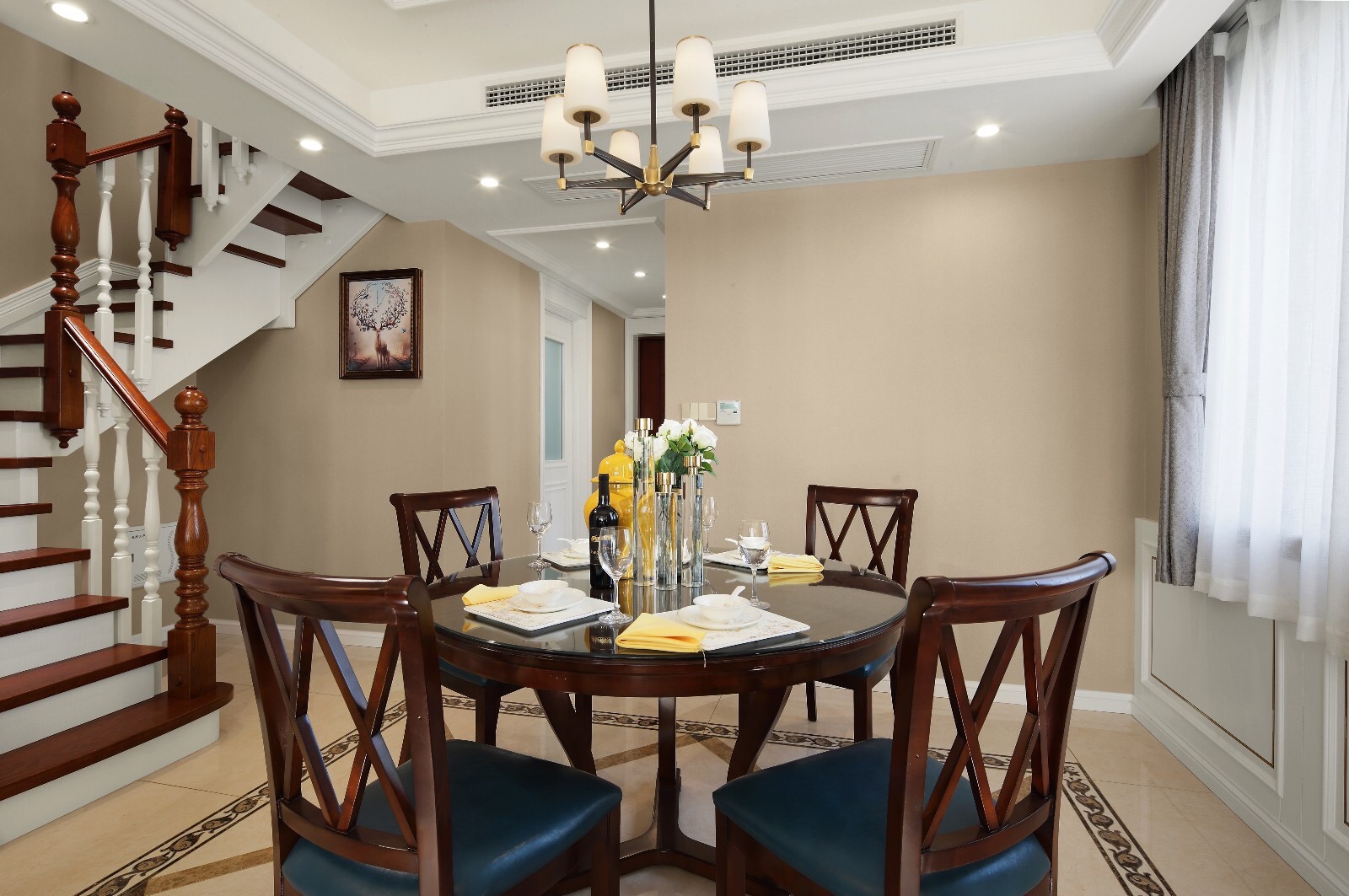 250㎡美式復(fù)式三居，做最新潮的oldschool