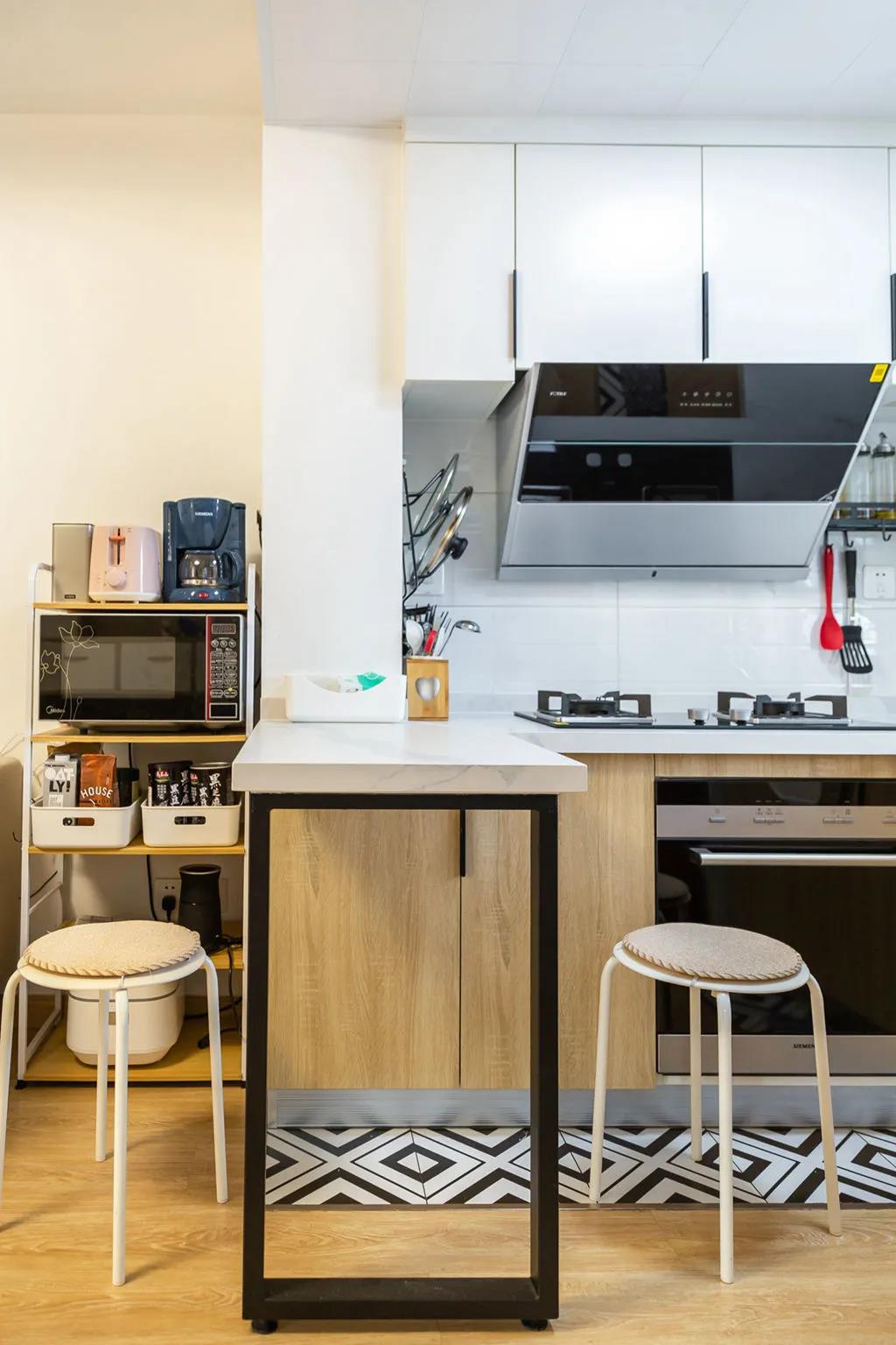 武漢83㎡老破小爆改，動靜分區(qū)+立體收納，這個家成功改頭換面！